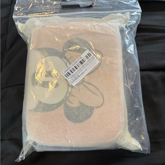 Minnie Crossbody Bag - Picture 8 of 8